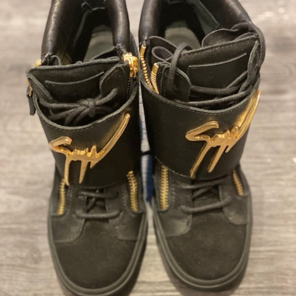 Giuseppe Zanotti Women's Hightop Sneakers